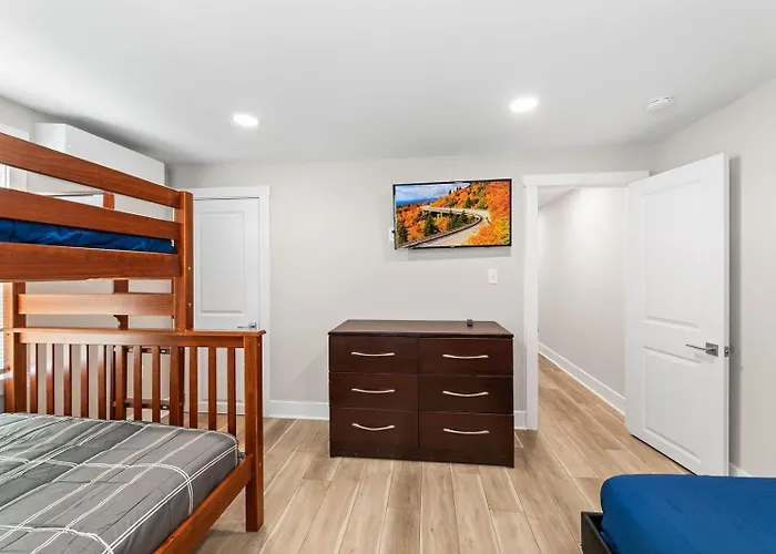 213a Philadelphia Ave *
