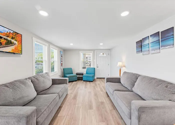 213a Philadelphia Ave Apartment *